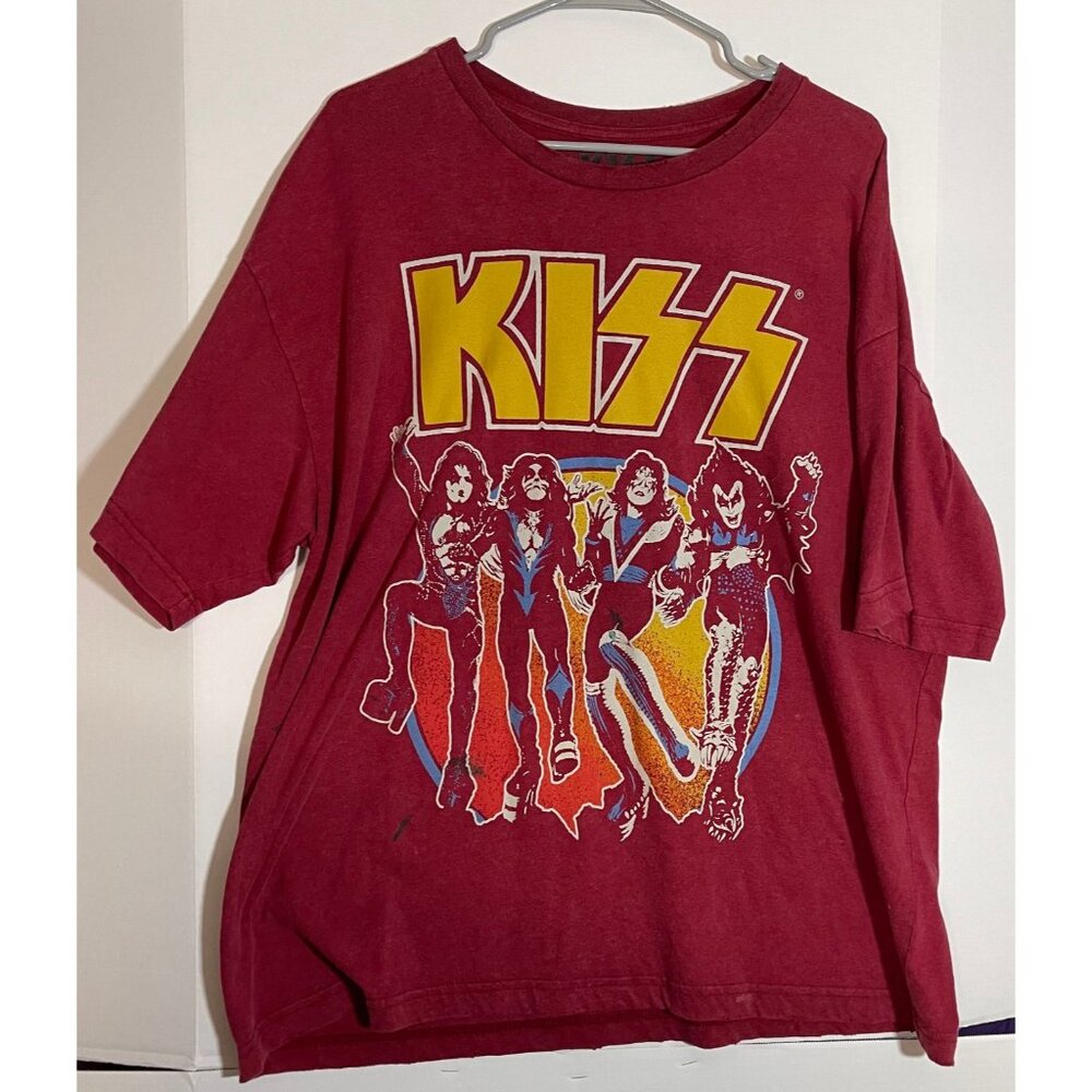 KISS Shirt Mens L 42 Greatest Hits Tour Band Rock Music Distressed 2023 T-Shirt